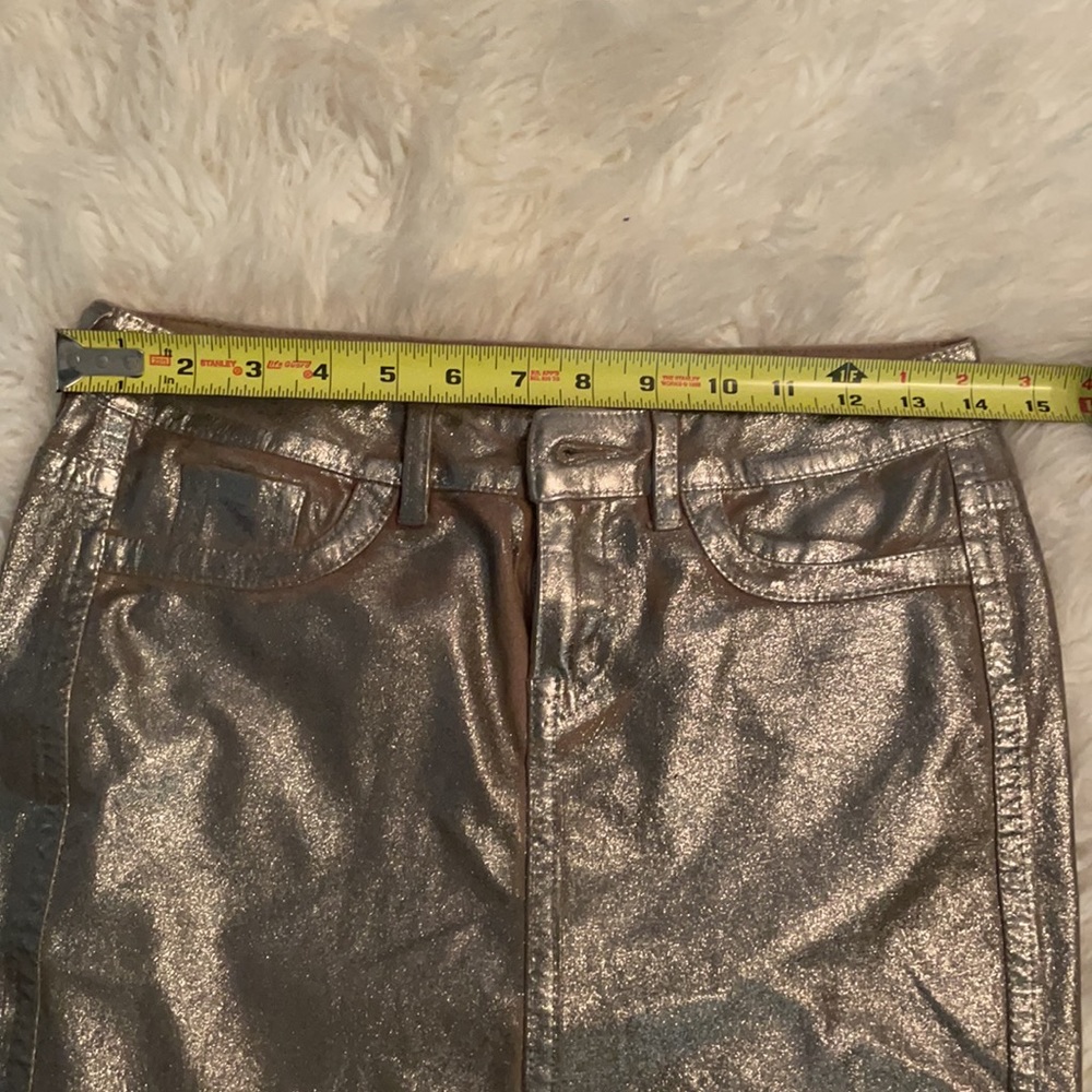 Guess Metallic Gold mini skirt - Picture 5 of 5